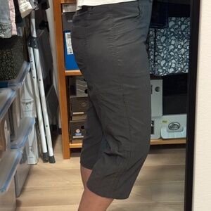 Kuhl, Trekr Kapri Pants, Charcoal, Size 6